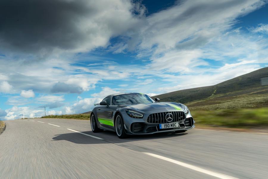  Mercedes-AMG GT R PRO (C190) 2019 года  (UK) (фото 16 из 40)